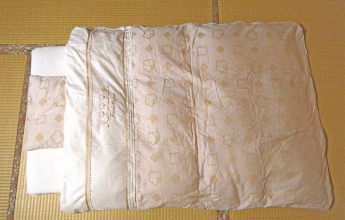 画像：ベビー布団