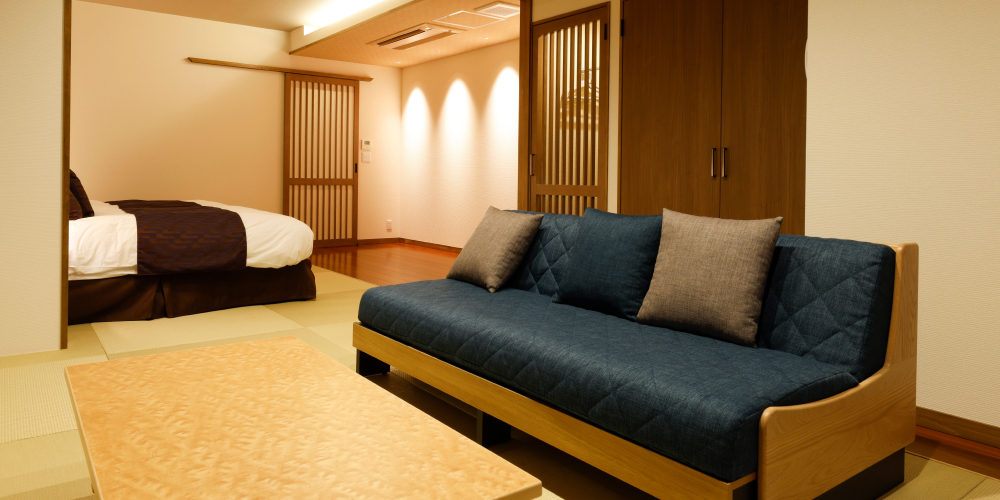 画像：露天風呂付客室 阿那賀